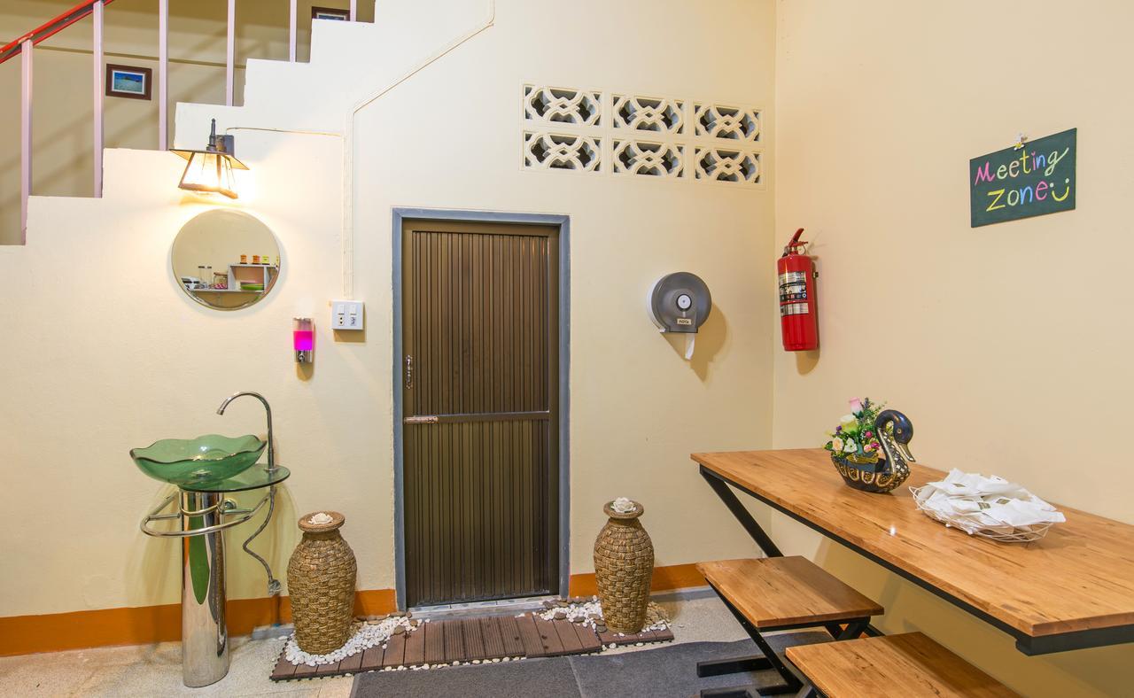 Chaofar De Hostel Krabi town Buitenkant foto